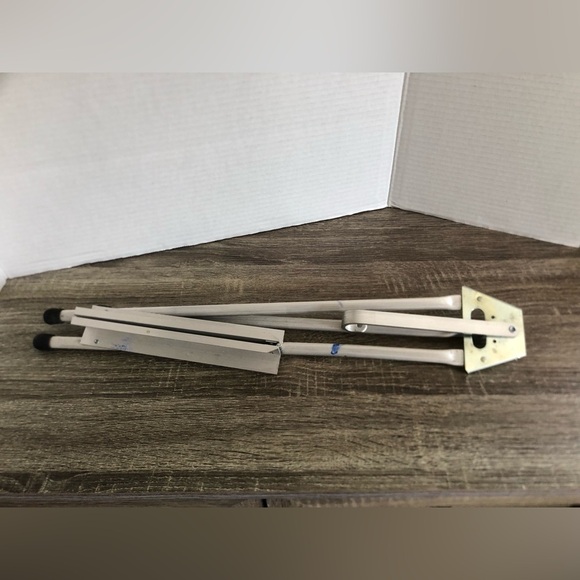 Vtg Silver Aluminum Table Top Folding Artists Easel - Picture 2 of 12